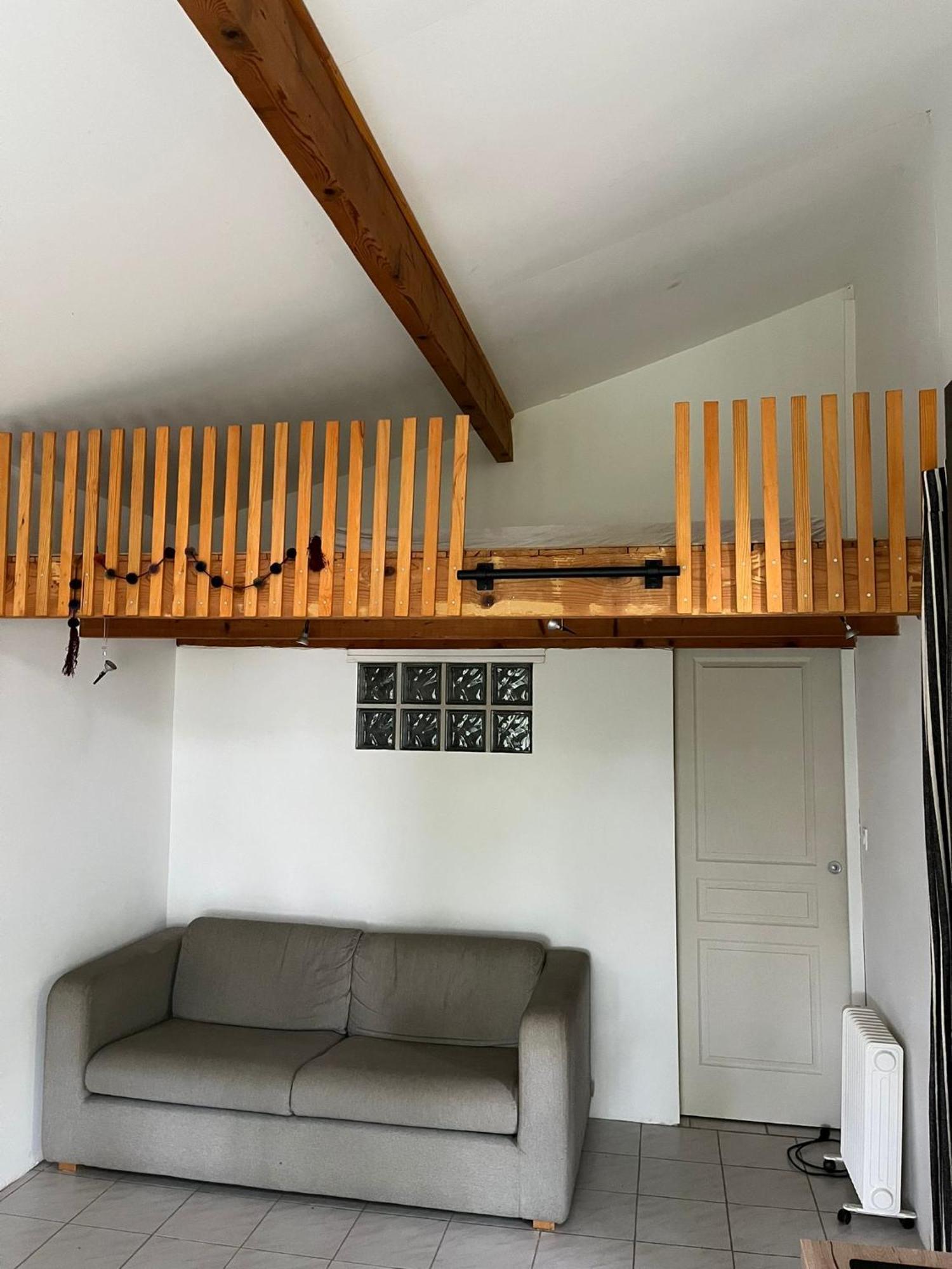 Chalet Charmante Petite Maison Avec Terrasse Et Jardin, Proche Tram Castelnau-le-Lez